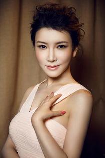 丝雨最新视频一国产精品,国产精品，情感交织的视觉盛宴